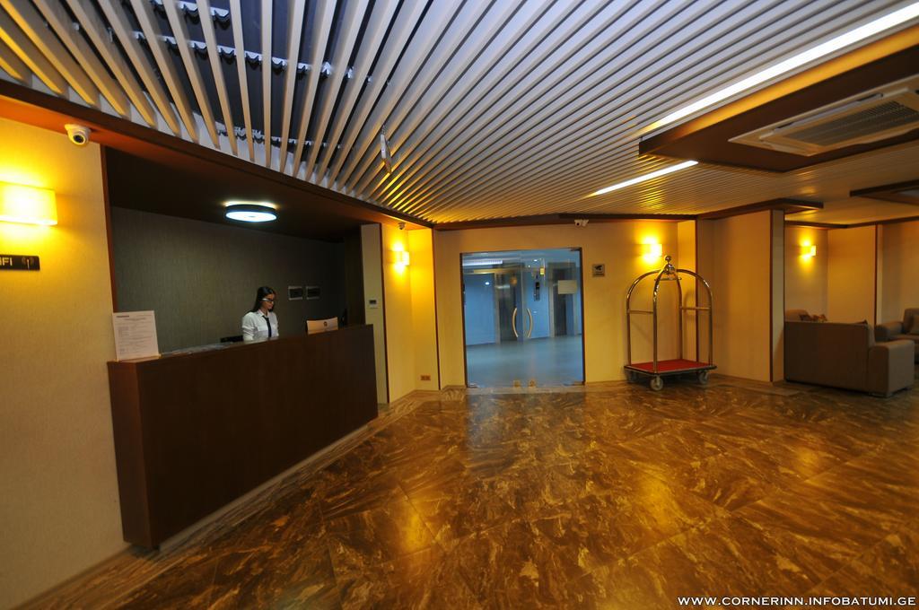 Corner Hotel 4*